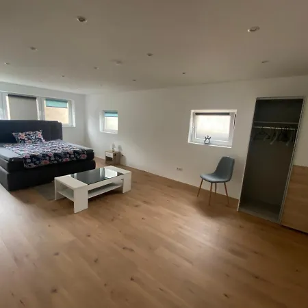 Residenz Am Rhein Privatunterkunft *